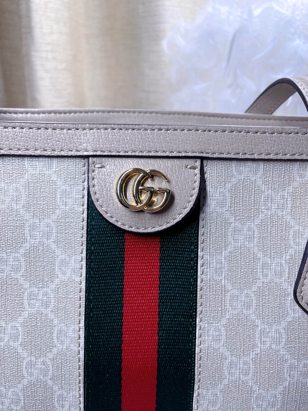 激安グッチバッグコピー角部分ディテール